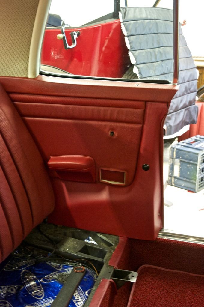 w114interior9_zpsub3syc1c.jpg