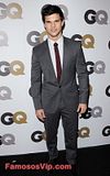th 29 1 Taylor Lautner en la Fiesta Hombre del Año por GQ.