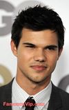 th 31 1 Taylor Lautner en la Fiesta Hombre del Año por GQ.