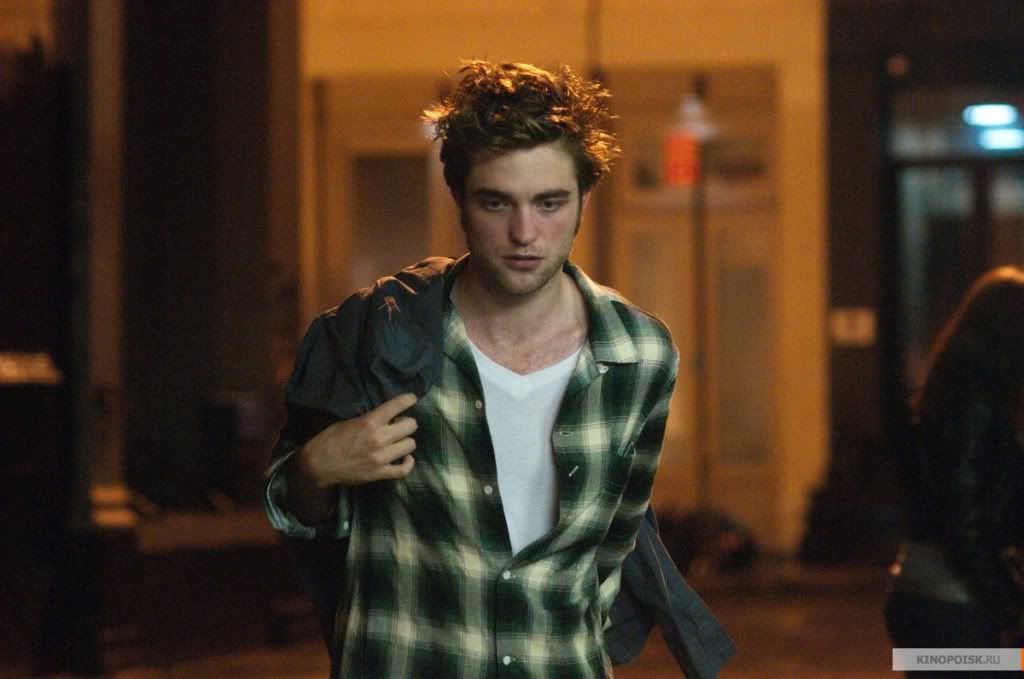 http://i407.photobucket.com/albums/pp155/micoment/RobertPattinson1/RobertPattinson2/2wf2qvm.jpg